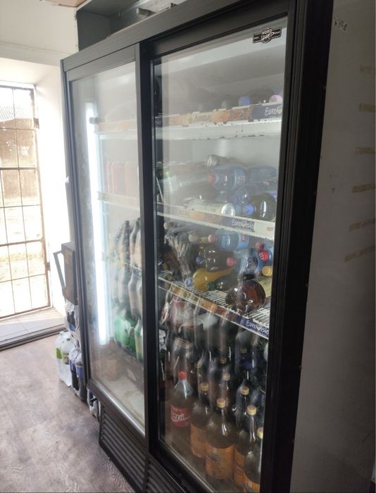 Продам холодильні вітрини