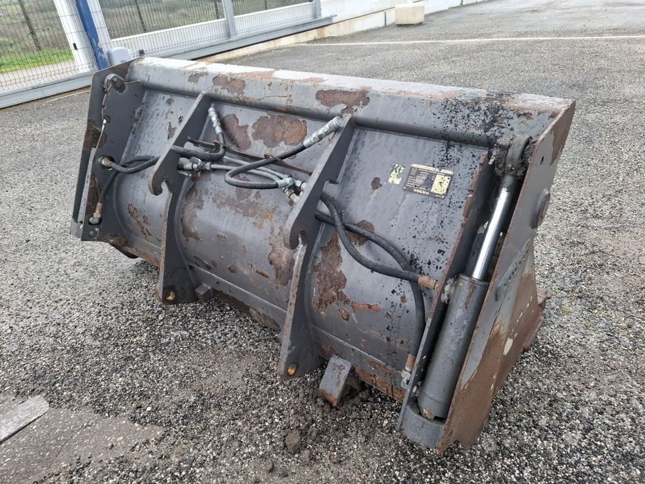 Pá carregadora volvo L 25 F