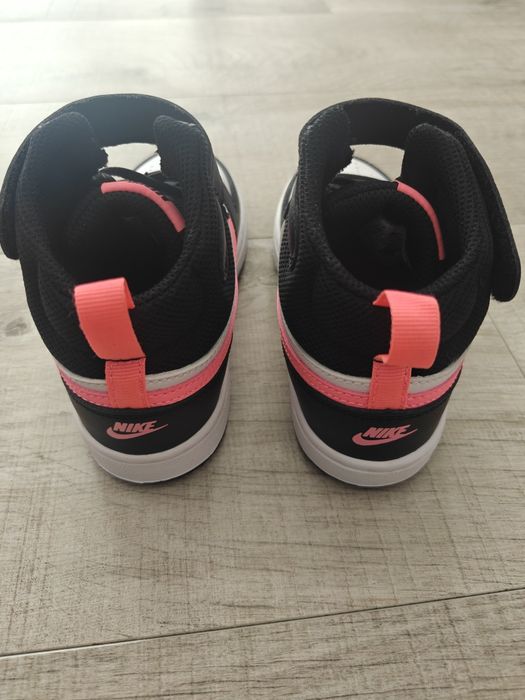 Nowe adidasy Nike 29.5