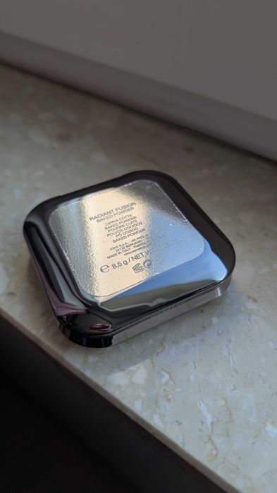 KIKO Milano radiant fusion baked powder puder 02 Sand