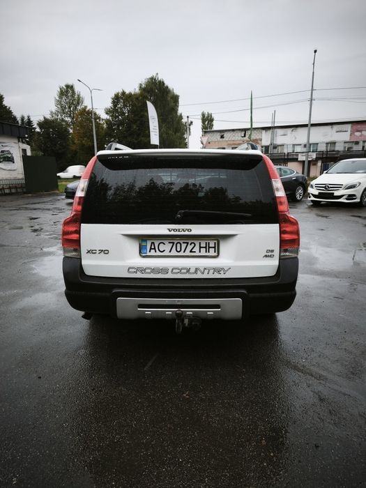 Volvo XC70 2.4D  D5 автомат 4*4