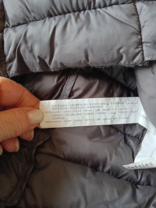 Blusão leve em preto