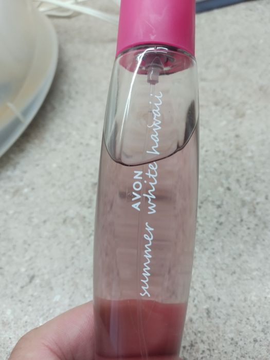 Духи женские.цены разные.почти все полные