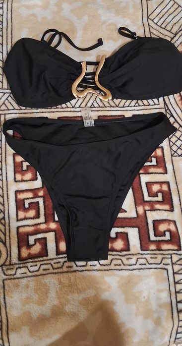 Купальник  новий