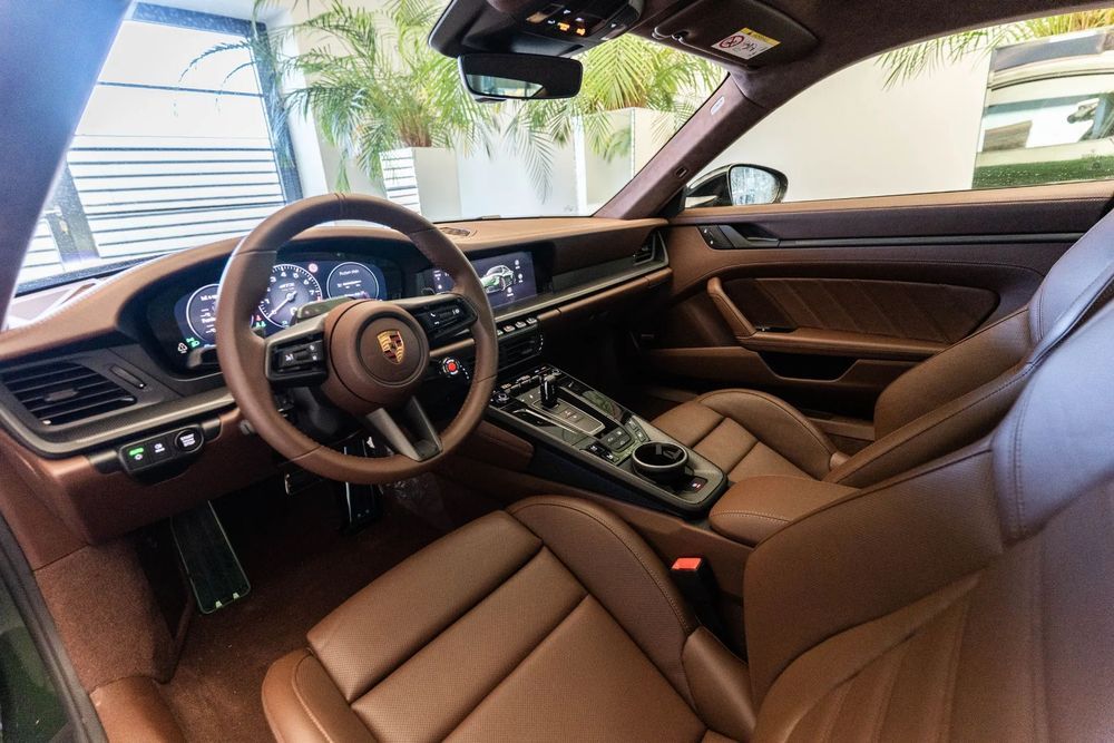 Porsche 911 51YG0P - 2026
