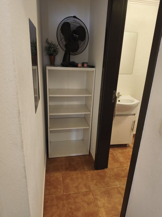 Casa pequena na Trafaria com quintal