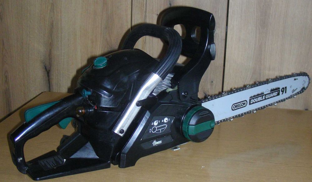 Piła spalinowa łańcuchowa