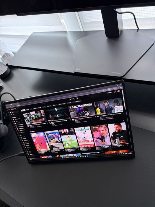 Przenośny Monitor 4K Samsung OLED | Stan JAK NOWY | Gwarancja Jakości