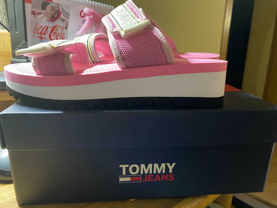 Cандалии на девочку Tommy Jeans размер 36
