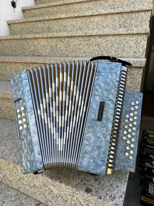 Concertina Nusbaummer 3 voz. Sol# Do# Fa#