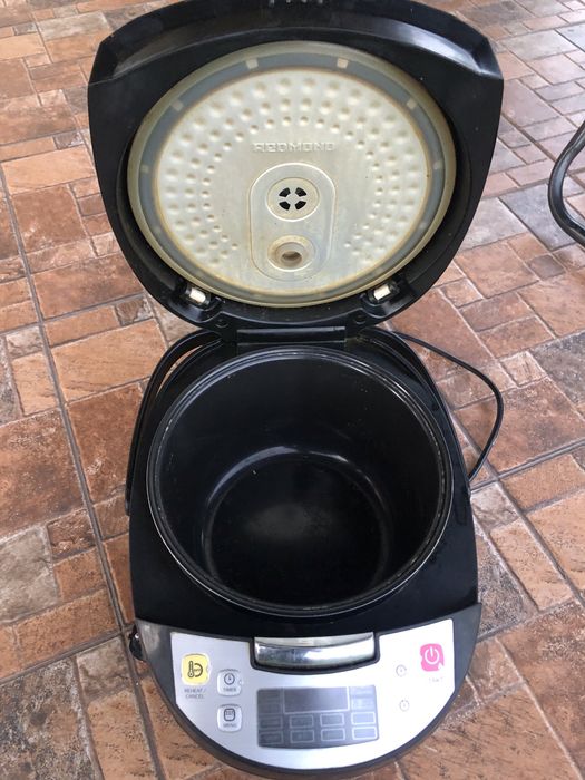 Мультиварка RENDMOND