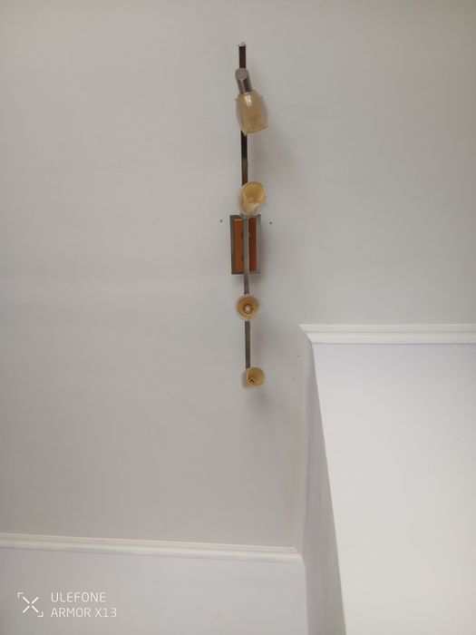 Продам  Люстру .