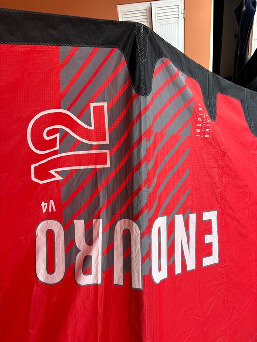 Kite: Ozone Enduro V4 12m Vermelho