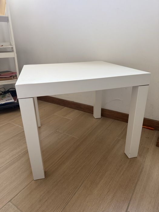 Mesa de apoio, IKEA