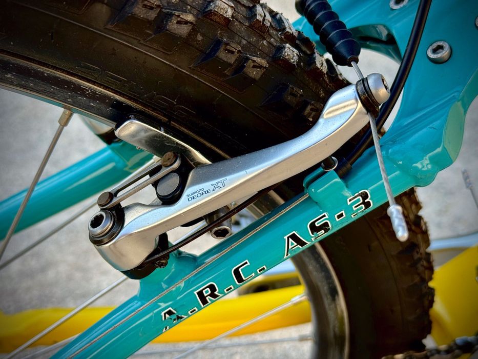 Yeti ARC AS-3, Rock Shox Judy SL, Full XT M737, Syncros, Easton Monkey