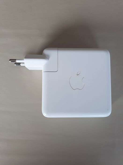 Carregador Apple de tomada -usbC
Carregador iphone Redondo USB-C
