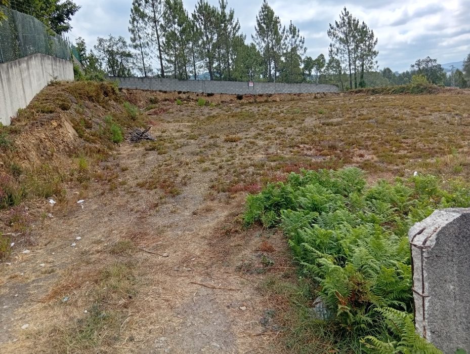 Terreno para construção em Recarei paredes praceta de Valvide