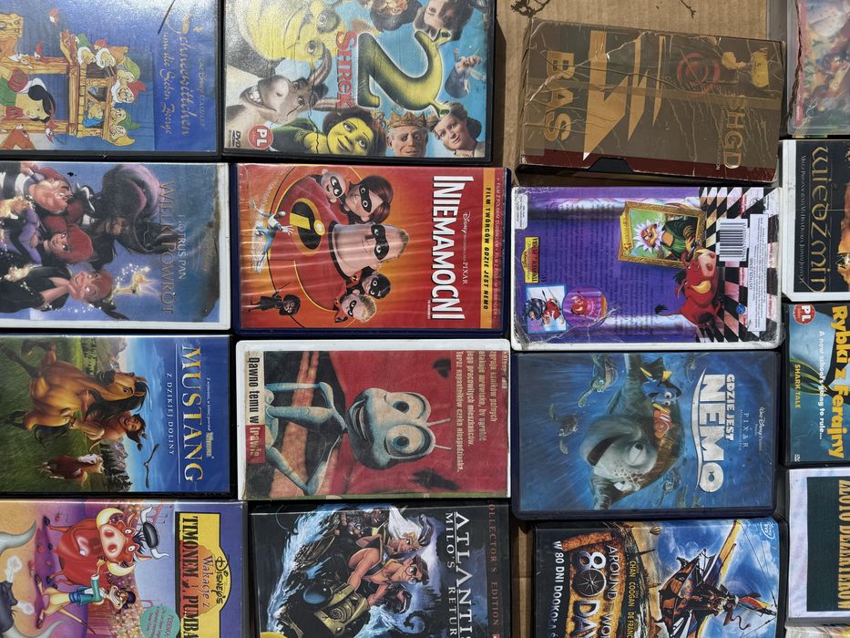 Kasety VHS – Disney, Pixar, Shrek, Wiedźmin i klasyki bajek