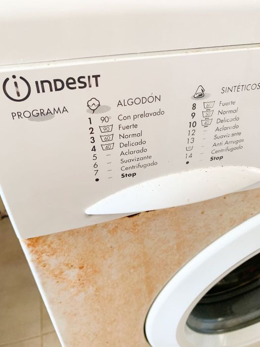 Máquina de Lavar Indesit W65 TE – Funciona | Com Desgaste
