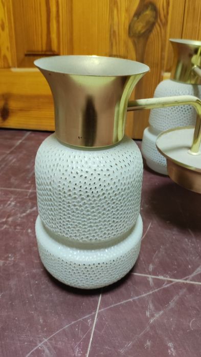 Продам люстру на 3 лампочки