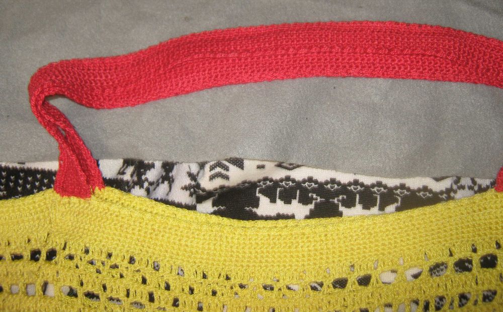 Вязаная новая сумка для покупок или на море