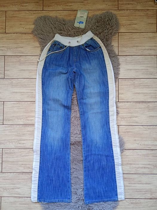 Нові жіночі джинси