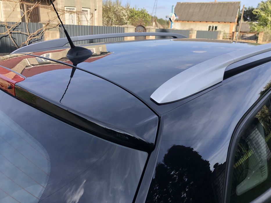 Подам рено меган 2012 рік