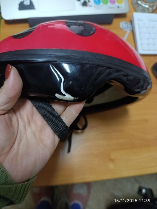 Capacete para bicicleta / patins de criança
