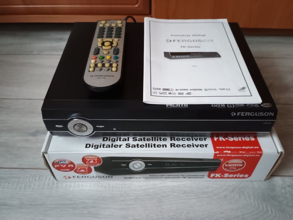 Dekoder cyfrowej telewizji satelitarnej Ferguson FK7900 UCI