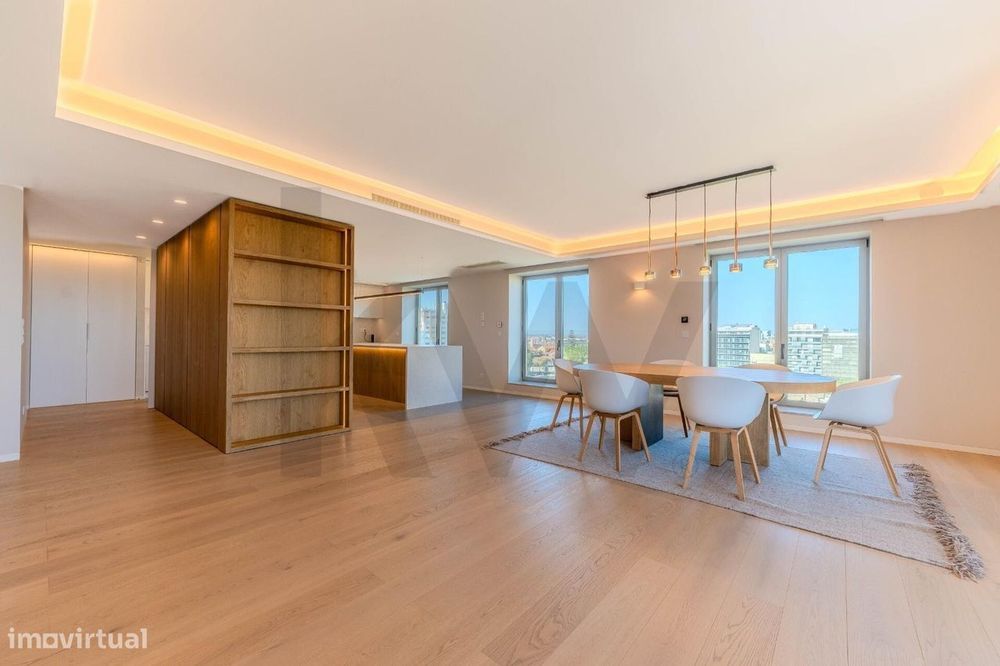 T3 de 211 m2 com 3 suítes e vista panorâmica sobre Lisboa | Amoreiras