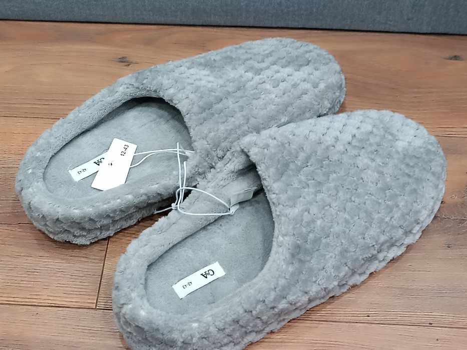 Kapcie damskie 42-43 C&A
