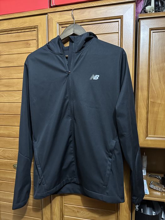 Ветровка new balance