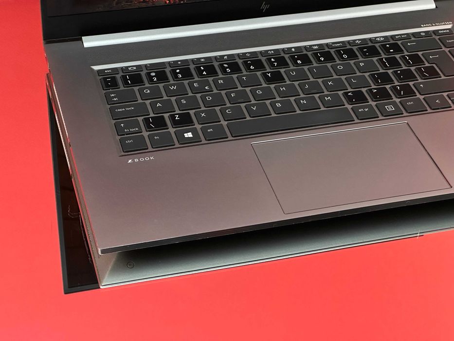 Mocarny Laptop HP 15 Zbook Studio G7 32RAM 512GB i9 Nvidia T2000M