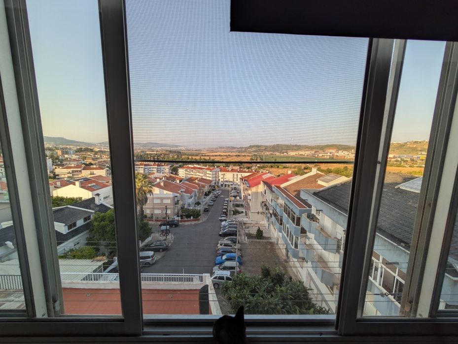 T2 em Loures com Vista para o Parque e a Passos do Futuro Metro!