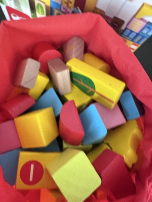 Деревяні кубікі іграшка