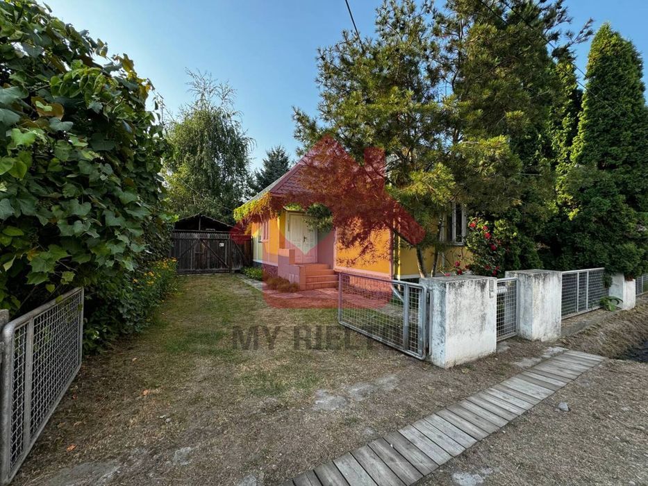 Продаж будинку в с. Середнє - View 2