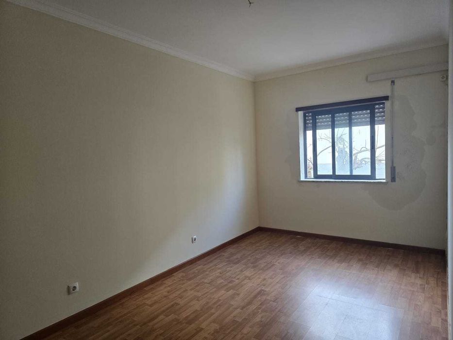 Apartamento T2 para Arrendamento