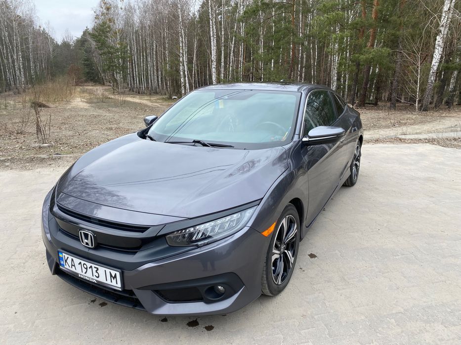 Honda Civic X Coupe Touring 1.5