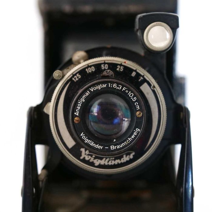 Máquina fotográfica Voigtlander Bessa