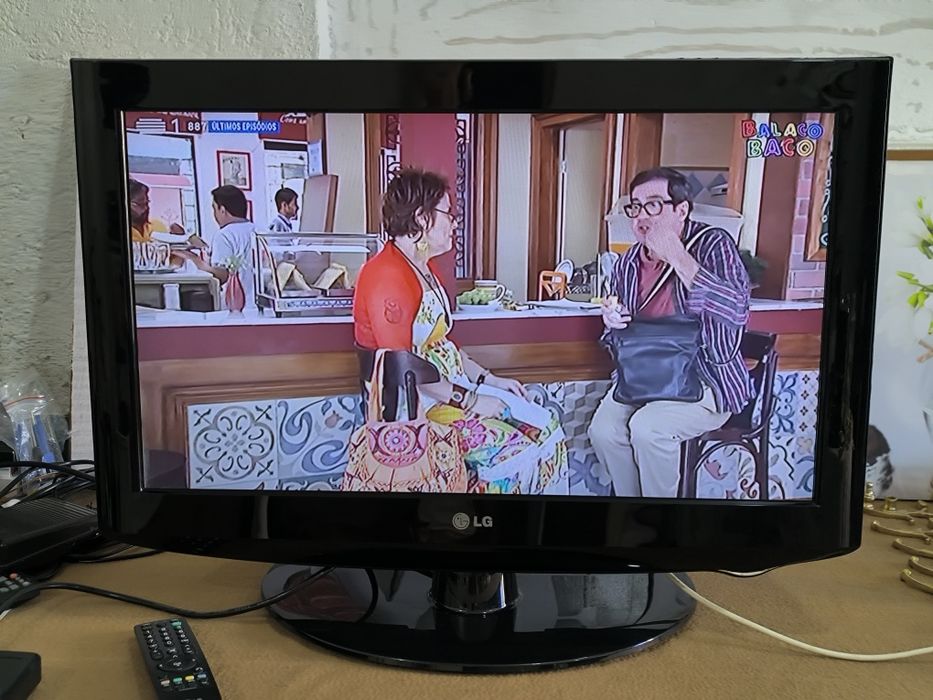Televisão LG 26LD320 66 cm (26") HD Preto