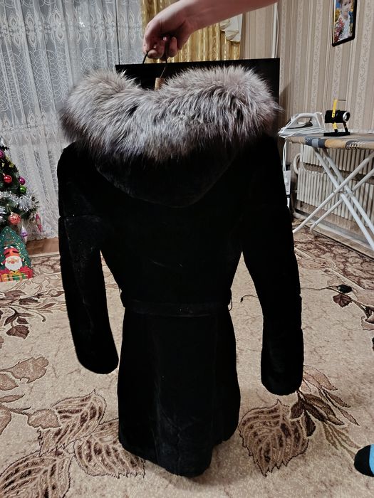 Шуба Мутон з чорнобуркою