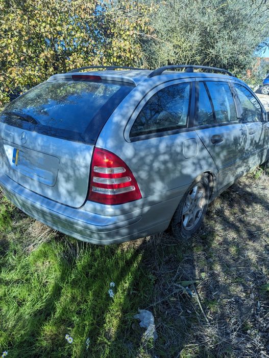 Mercedes 220 CDI /automático viatura inglesa/Inteiro ,para peças