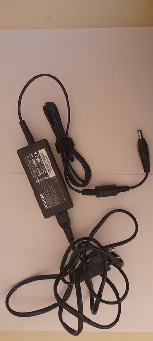 Note book Toshiba NB510