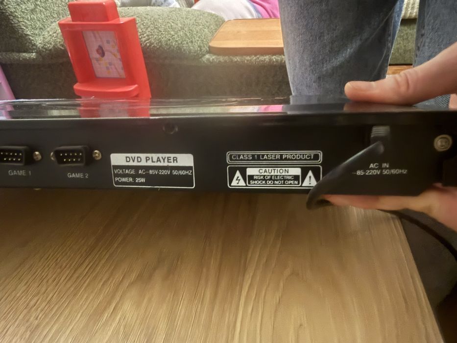 DVD-плеер Samsung DVD-128