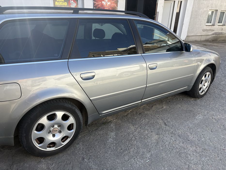 Audi A6 avant 2004r