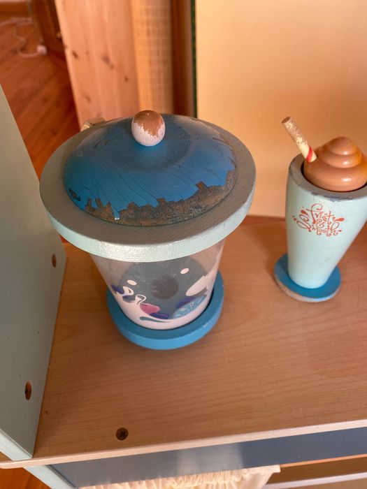 Banca de Brincar em Madeira Le Toy Van / Honeybake (com acessórios)