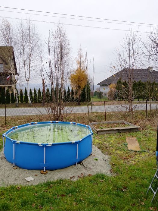 Jest do Sprzedania Basen