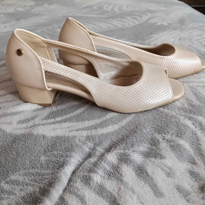buty Libero 39 .