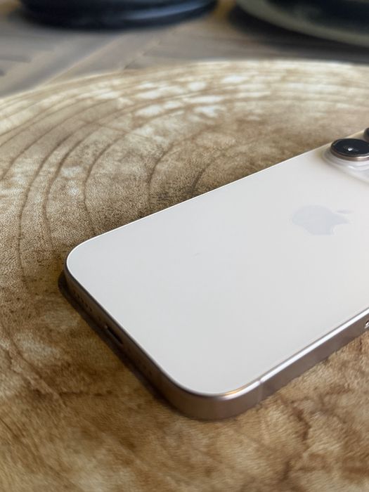 Iphone 16 pro 256gb como novo