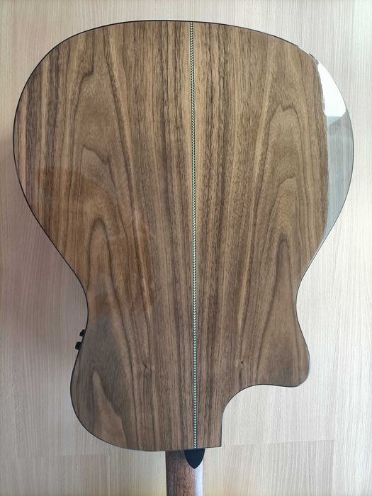 Guitarra Eletro acústica Harley Benton Custom Line CLG-48CE e Estojo